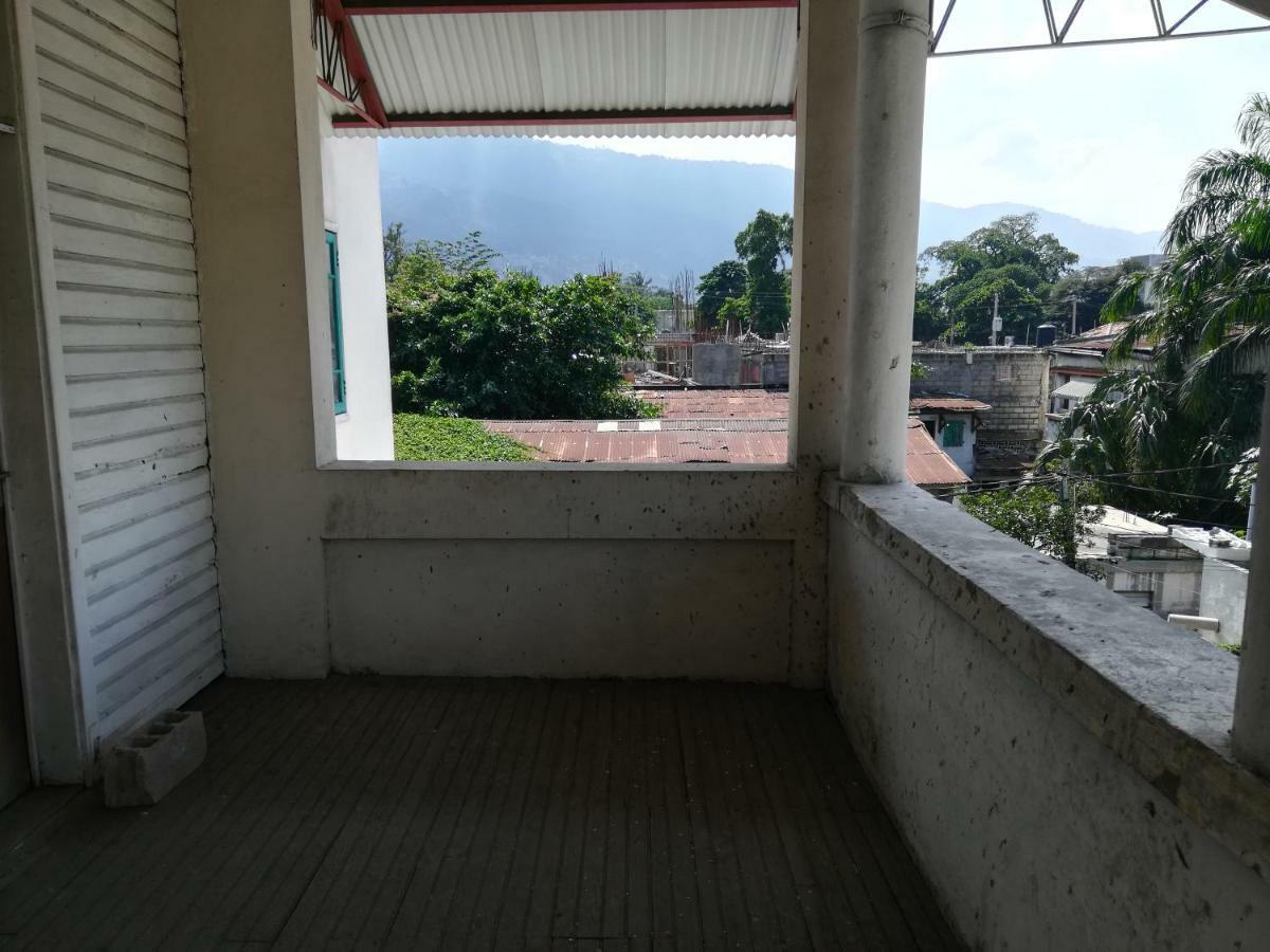 Park Hostel Port-au-Prince Luaran gambar