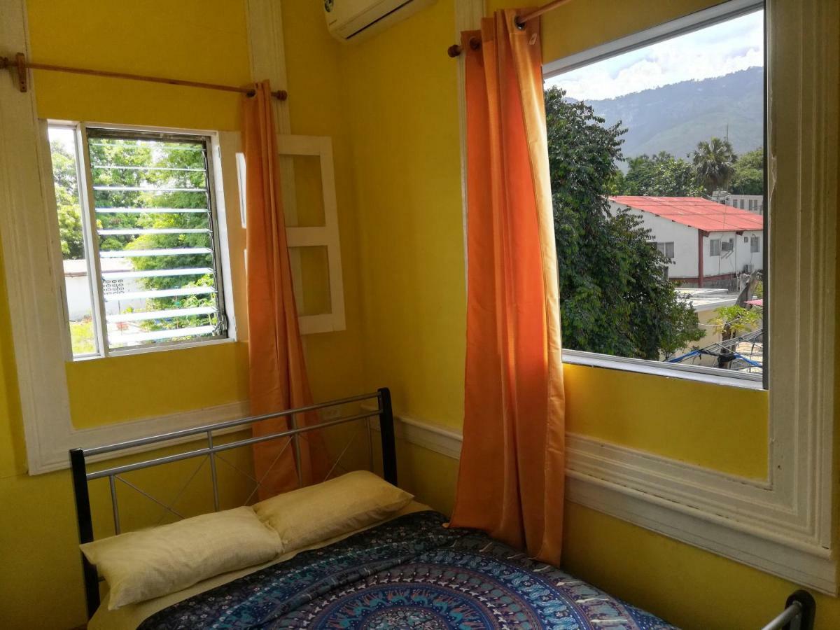 Park Hostel Port-au-Prince Luaran gambar